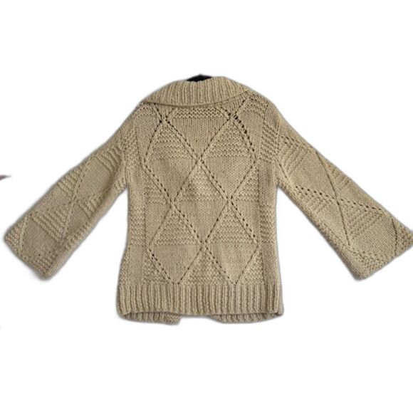 II Sisters Chunky 3/4 Bell Sleeve Womens SZ M Beige Sweater Button Front WARM - Picture 3 of 11
